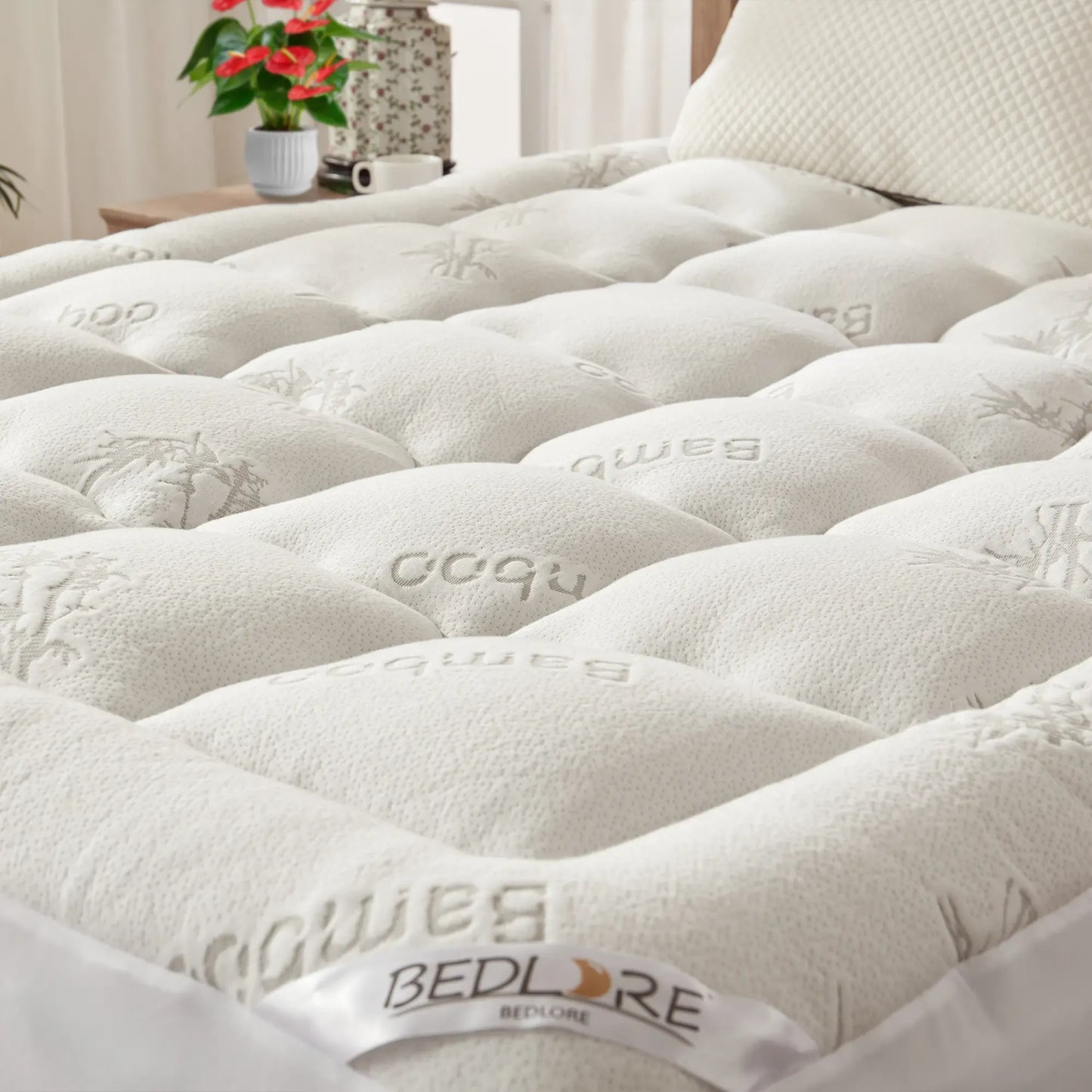 Thick Fitted Mattress Pad – Fluffy Pillow Top, Cooling & Soft, Deep Pocket (6–18")